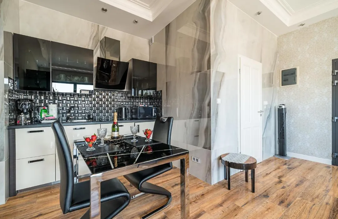 Apartament Glamour Vip-1