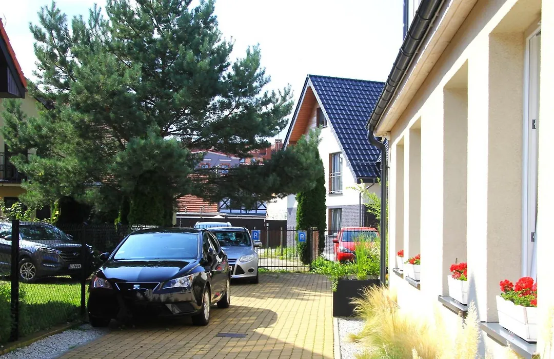 Apartamenty Royal Maris 5 - pokój dwuosobowy, najlepsza lokalizacja w Ustce, blisko plaży i portu, bezpłatny parking, ścisłe centrum-1