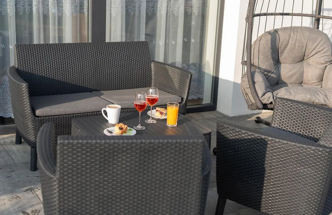 Apartament Ustka Holiday Sauna & Garden-1