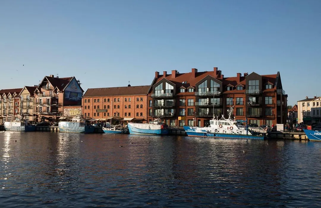 Apartamenty Port Ustka centrum nad wodą z miejscem garażowym-1