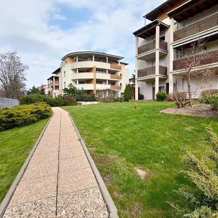 Komfortowy apartament dwupokojowy z tarasem i garaż-3