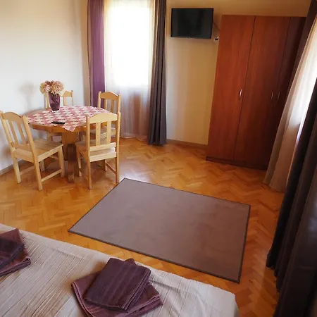 Dom wakacyjny Sztorem-3