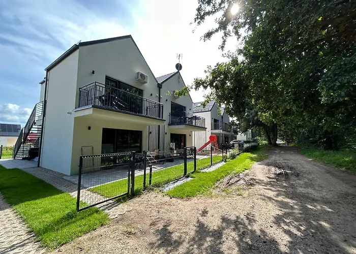 Apartamenty w sam las by KLIF Ustka- apartament dwupoziomy z klimatyzacją ul Poświatowskiej 42