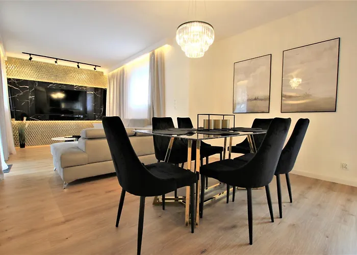 Grand Royal Baltic Ustka - luksusowy Apartament 150 metrów od plaży, port, zielony taras, bezpłatny parking, top lokalizacja w centrum Ustki