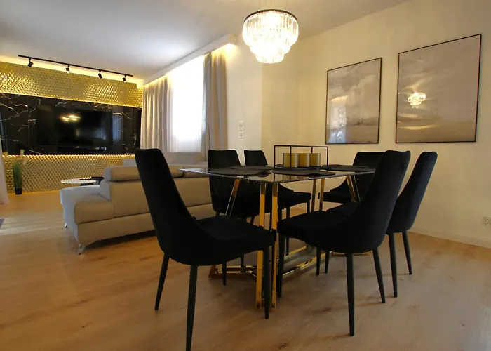 Grand Royal Baltic Ustka - luksusowy Apartament 150 metrów od plaży, port, zielony taras, bezpłatny parking, top lokalizacja w centrum Ustki